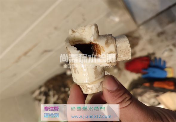 德兴引起漏水的原因有哪些？